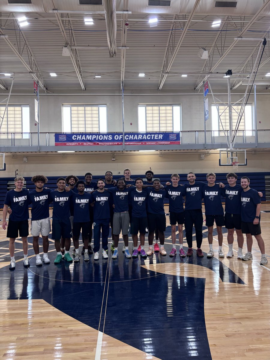 MBUBasketball's tweet photo. Support your Spartans, Fundraising link below. 

https://t.co/kOAvHyo8V8 https://t.co/tSYN6TQ7RD
