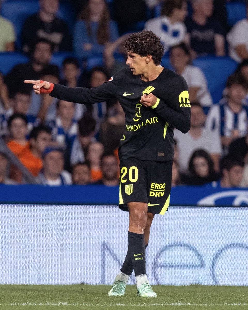 giulianosimeone's tweet photo. Qué lindo es poder marcar para este escudo!!
Muy contento con la victoria y con poder ayudar con la entrega de siempre y con un gol. Seguimos todos juntos!!
¡Forza @Atleti! https://t.co/w27w0YgkEb