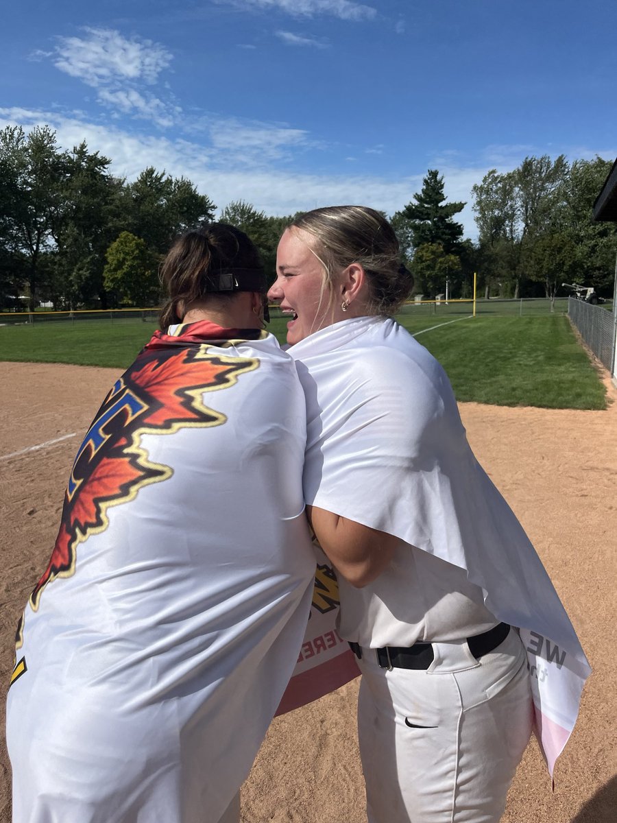 lucyreis0411's tweet photo. Great weekend with my favorite girls. Thankful for my team, they are family. We won our alliance bid!!!!! #BBCONNECTION
@AcordOhio @OSUcoachG @TCam_FSUSB @FSU_CoachWilson @Coach_Alameda @ZipsSB @rittmanjohn @KatieRepole @UACoachMurphy @PRSTAGGS @GassoPatty @AggieSoftball @MRhodesSmith @coachmegsmith @KarenWeekly @CoachDot_LU @VTechSBcoach @Coach2K_OSU @LF16Ucla @UGACoachTony @GatorsSB @TexasCoachWhite @Vol_Softball @ABaggetta @LouisvilleSB @RaginCajunsSB