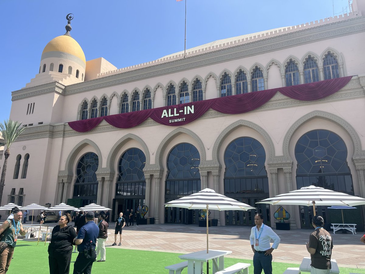 AgenP_'s tweet photo. @theallinpod. Day 1! https://t.co/uyyFOnpGMN