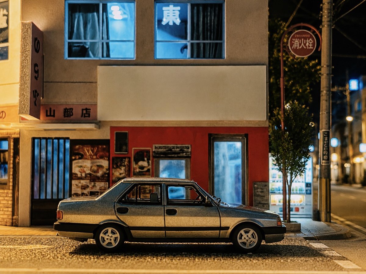 quodeshlv's tweet photo. 2000’li yılların Tokyo’sunda bir Türk efsanesi: Tofaş Doğan SLX. https://t.co/kYWH76b7BA