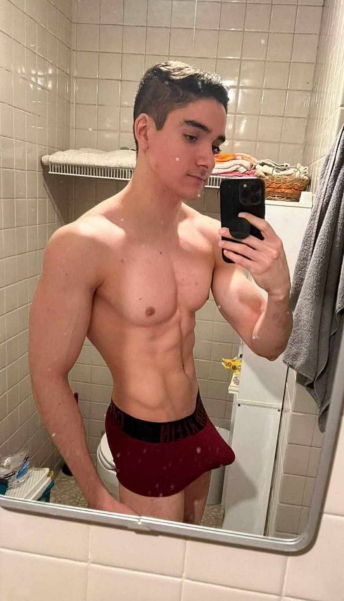 FamososWorbamn's tweet photo. Para mas de Daniel leal 

Manda mensaje por aqui

https://t.co/tnhJXMHojx

#mexicano #man #muscle #deck https://t.co/kx9ScTiS8i