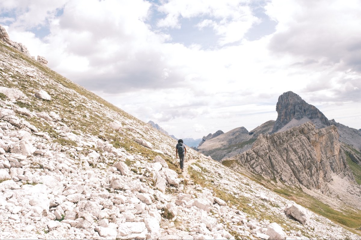 tejalreddy's tweet photo. this is your sign to take your camera and go to the Dolomites https://t.co/tYMfCy5KGB