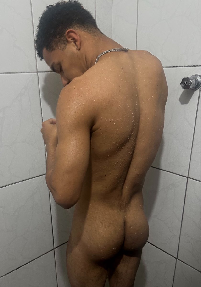 SrCAIOzin's tweet photo. 🍑🍆🌚 https://t.co/iQXIGTVYnl