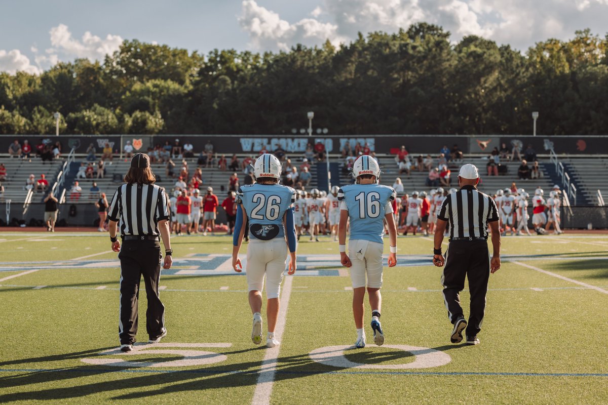 hewett_brandon's tweet photo. JV win.  Pope 28, Cherokee 20.

Honored to lead as captain again.

5-of-7 | 83 yds | 1 TD | 0 TOs

Under center, pistol, and shotgun:
• 64-yard TD
• RPO, three consecutive timing throws to move the chains

O-line did a great job all game.

QB | Class of 2029 | Pope HS (Marietta, GA)
