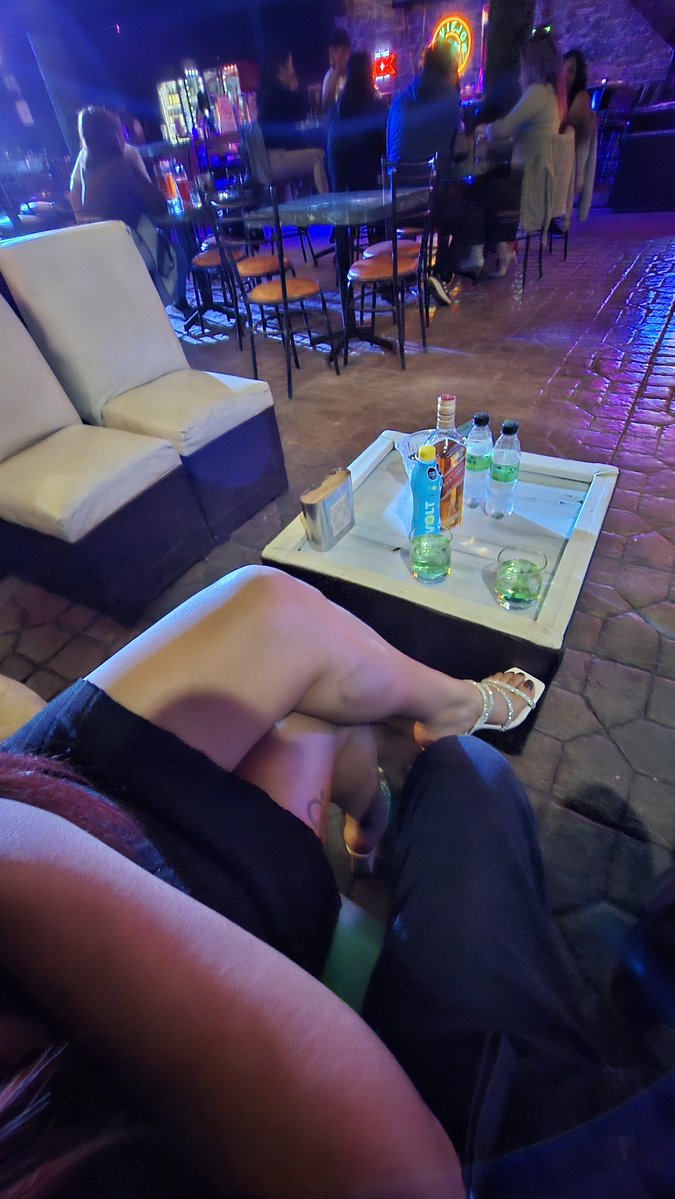 h10810773's tweet photo. Linda tarde Buscamos single colágeno 18 19 20 años zona Ecatepec acolman Texcoco para pasar un rato agradable https://t.co/hub1KHoHPN