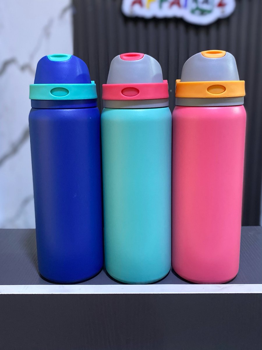 ufppni's tweet photo. Insulated Water Bottle keeps drinks cold and refreshing longer. Perfect for school, work, gym, outings, and everyday use. Price: 14, 000. Order via DM or WhatsApp: 08077710345. Store beside Fidelity Bank, Murtala Mohd Way, Bauchi. https://t.co/XzwdeSUaRs
