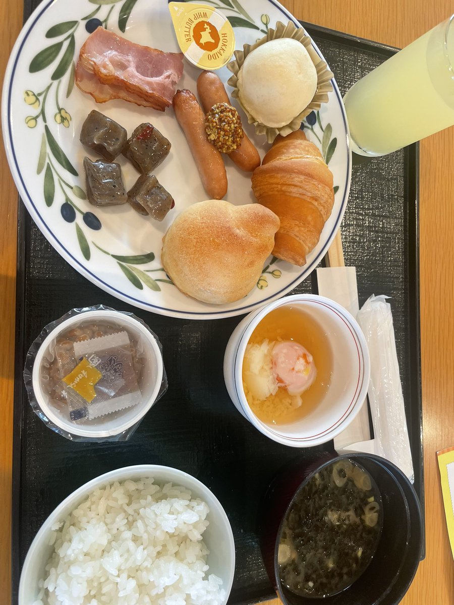 daitaiOS's tweet photo. 𝐺𝑜𝑜𝑑 𝑚𝑜𝑟𝑛𝑖𝑛𝑔☀️ バイキング🥞🍚 https://t.co/oUSfdhIrtE