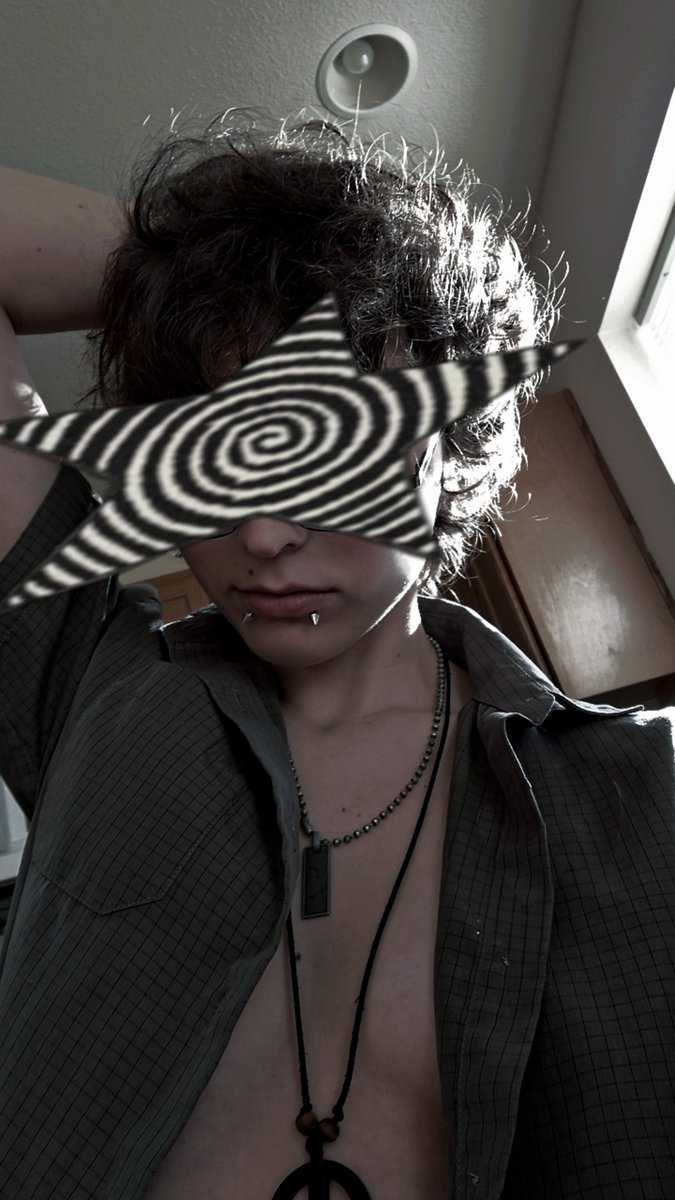 ZevsVoid's tweet photo. Lazy edit but I have a few good ones im saving in my drafts! https://t.co/oqRDdTmfIO