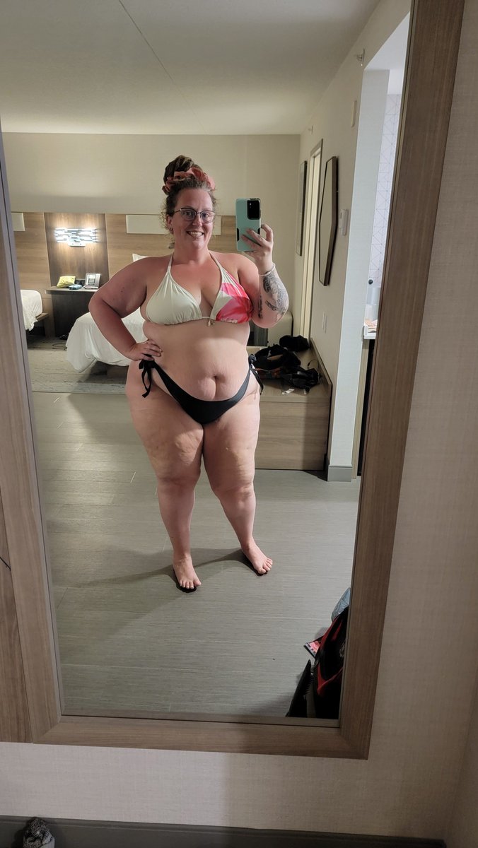 CurvySass24's tweet photo. Rate my bikini 👙 out of 10
RT if you said 10! 😜 ✨ https://t.co/kPK54g5BN6