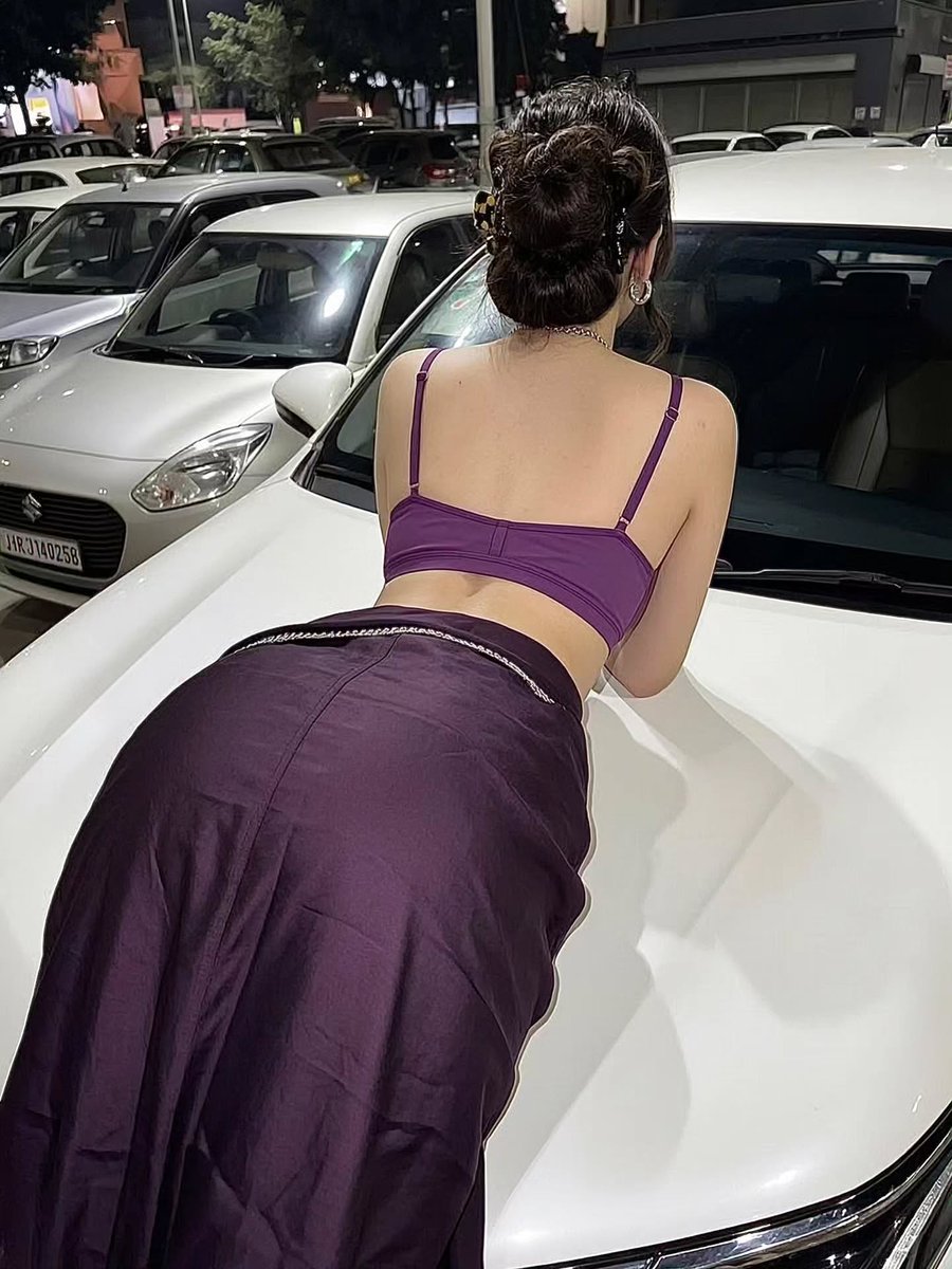 epsilomi's tweet photo. She knows her worth, and it shows. https://t.co/RRi6KYQ8hE