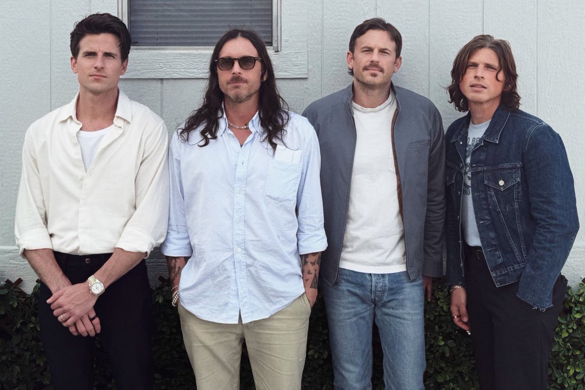RollingStoneFra's tweet photo. SON DU JOUR : Découvrez « My Whole World, » le nouveau morceau du quatuor américain @KingsOfLeon, issu de leur prochain album : https://t.co/GlExS6dQif
Rendez-vous le 6 novembre pour la sortie d'O My Beloved.
#kingsofleon #mywholeworld #omybeloved https://t.co/xbCYOeTqeR