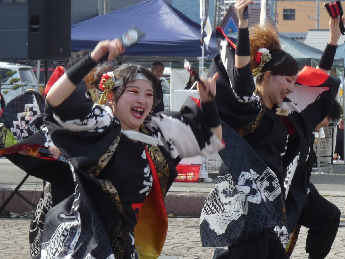 ebichan6pei's tweet photo. ソーランハートフェスより
一祭万笑　その２ https://t.co/T72urMed6a