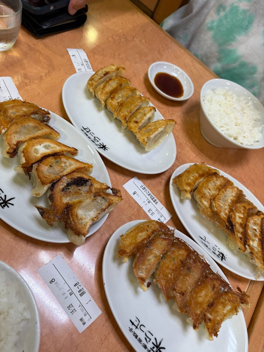 haruki_wss's tweet photo. おはようございます！

日光に温泉旅行してきました！

美味しいものたくさん食べて、イギーもたくさん遊んで楽しい旅行になりました🥰

また1週間たのしむぞー！！ https://t.co/ksr5XIuIV5