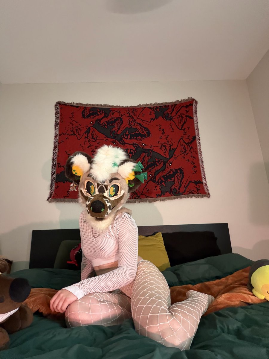 Neon_Spade2185's tweet photo. Litttle photoshoot I did nothing special https://t.co/QByT0YAy5U
