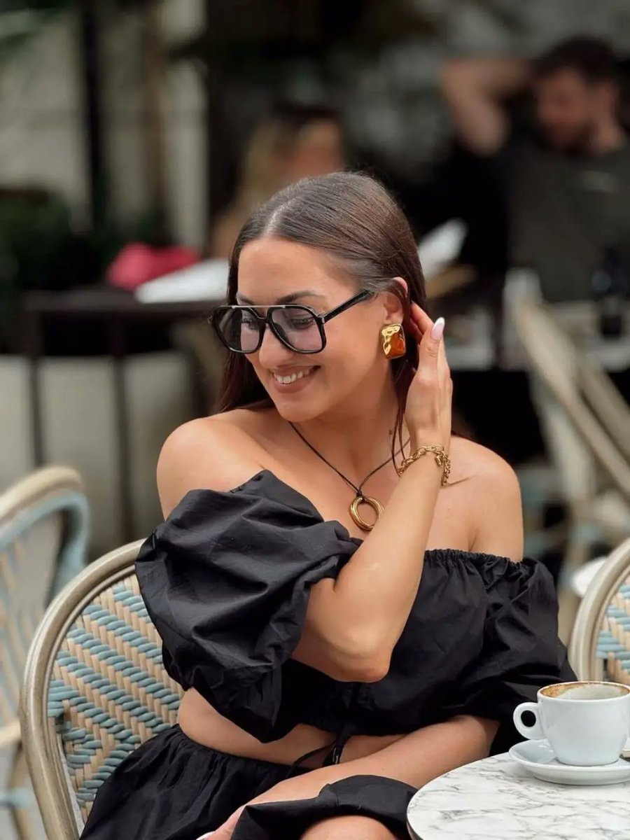 ZeezCapt's tweet photo. Jewelry that completes every look. https://t.co/zJM5TbQSVL