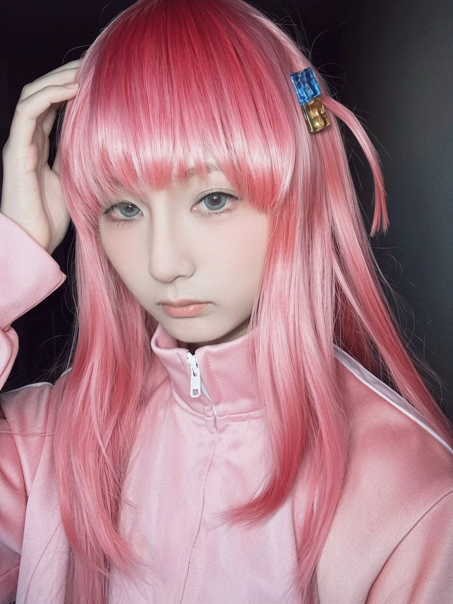 rue_ruuu's tweet photo. #ぼざろ　#コスプレ https://t.co/WoeK1cKfjz