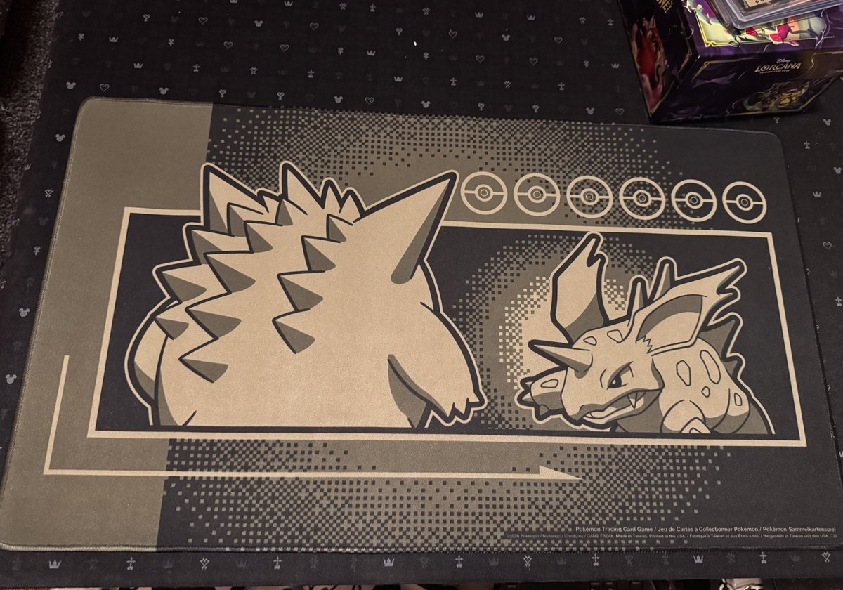 NintendoFanGirl's tweet photo. I have at least 50 playmats, but how about one more https://t.co/hfIaWIwGSX