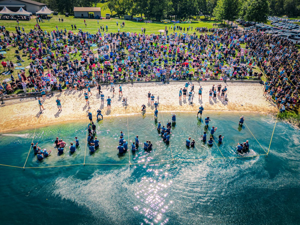 BruceFrank1's tweet photo. What a privilege &amp; joy to see 458 people professing faith in Jesus today @biltmore church thru baptism. Grateful for a God who saves &amp; a church who shares🙌. #828isgreat https://t.co/vPYg8vBB7t