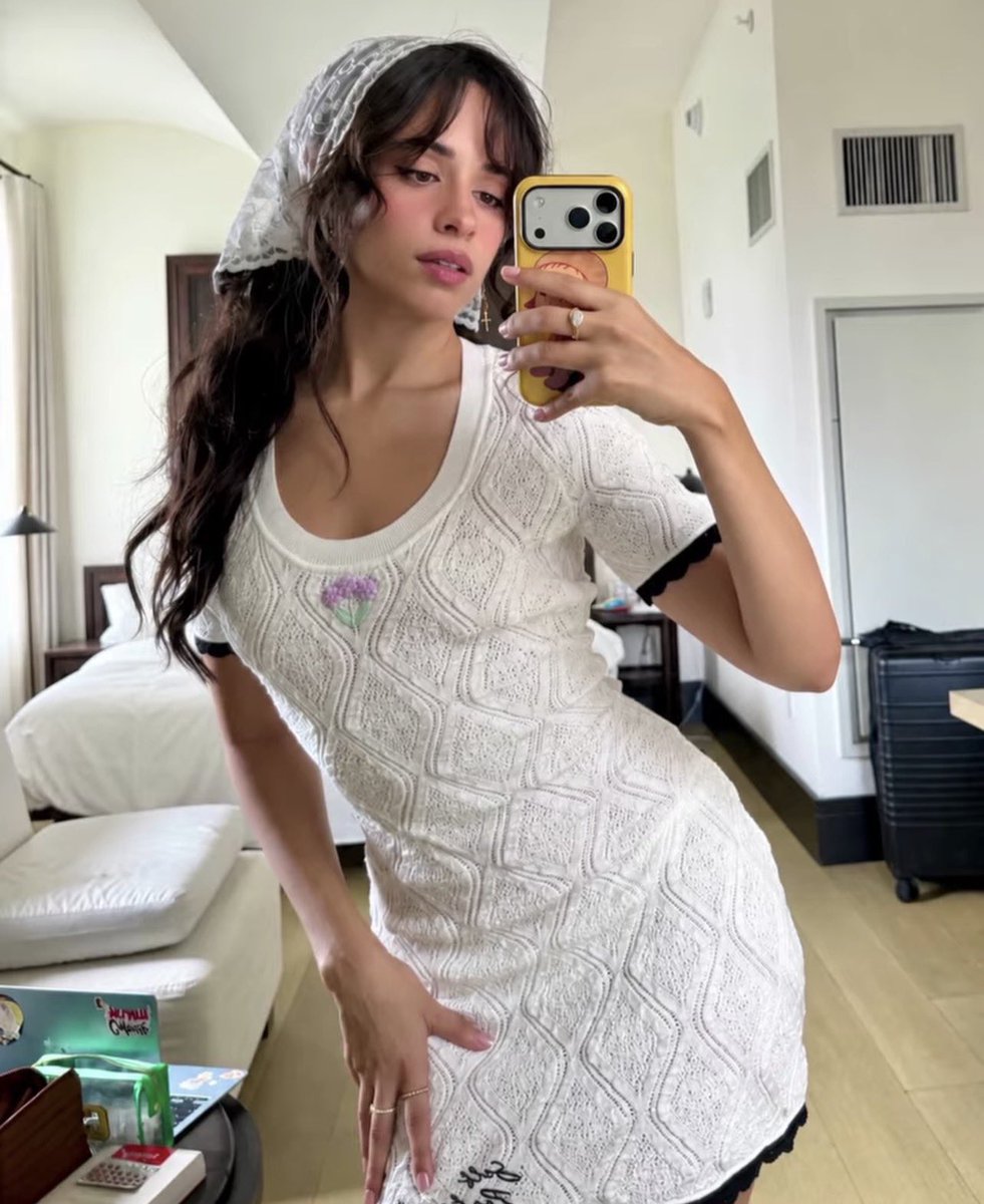 lylasbitch's tweet photo. Meu Deus do céu que mulher linda https://t.co/NQgFRZgjNz