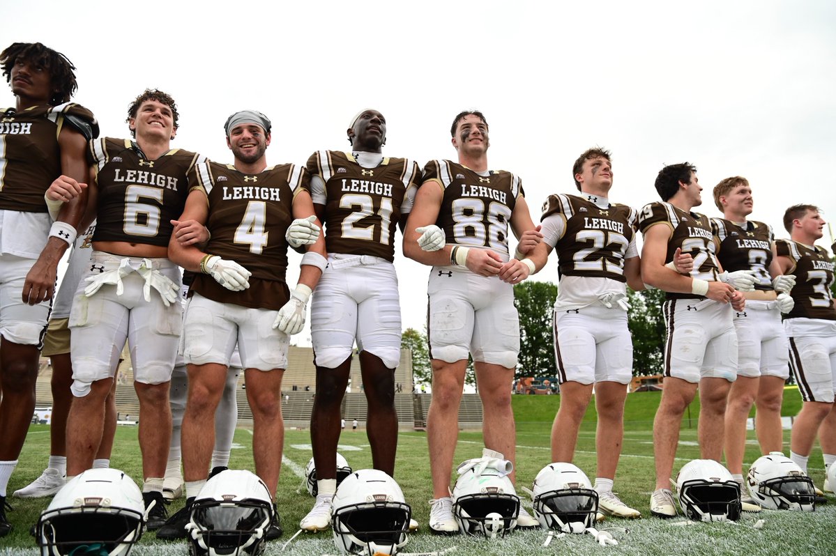 LehighFootball's tweet photo. Victory Sunday cellys: the Home Opener edition 📸

Full W&amp;M gallery: https://t.co/2FjuGcMbKb

#TheNest https://t.co/XpUi1pJNDT
