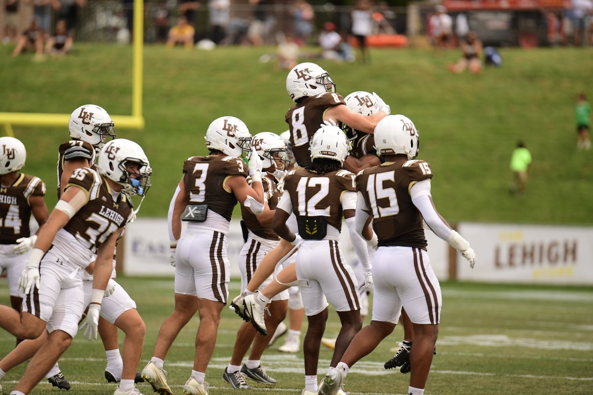 LehighFootball's tweet photo. Victory Sunday cellys: the Home Opener edition 📸

Full W&amp;M gallery: https://t.co/2FjuGcMbKb

#TheNest https://t.co/XpUi1pJNDT