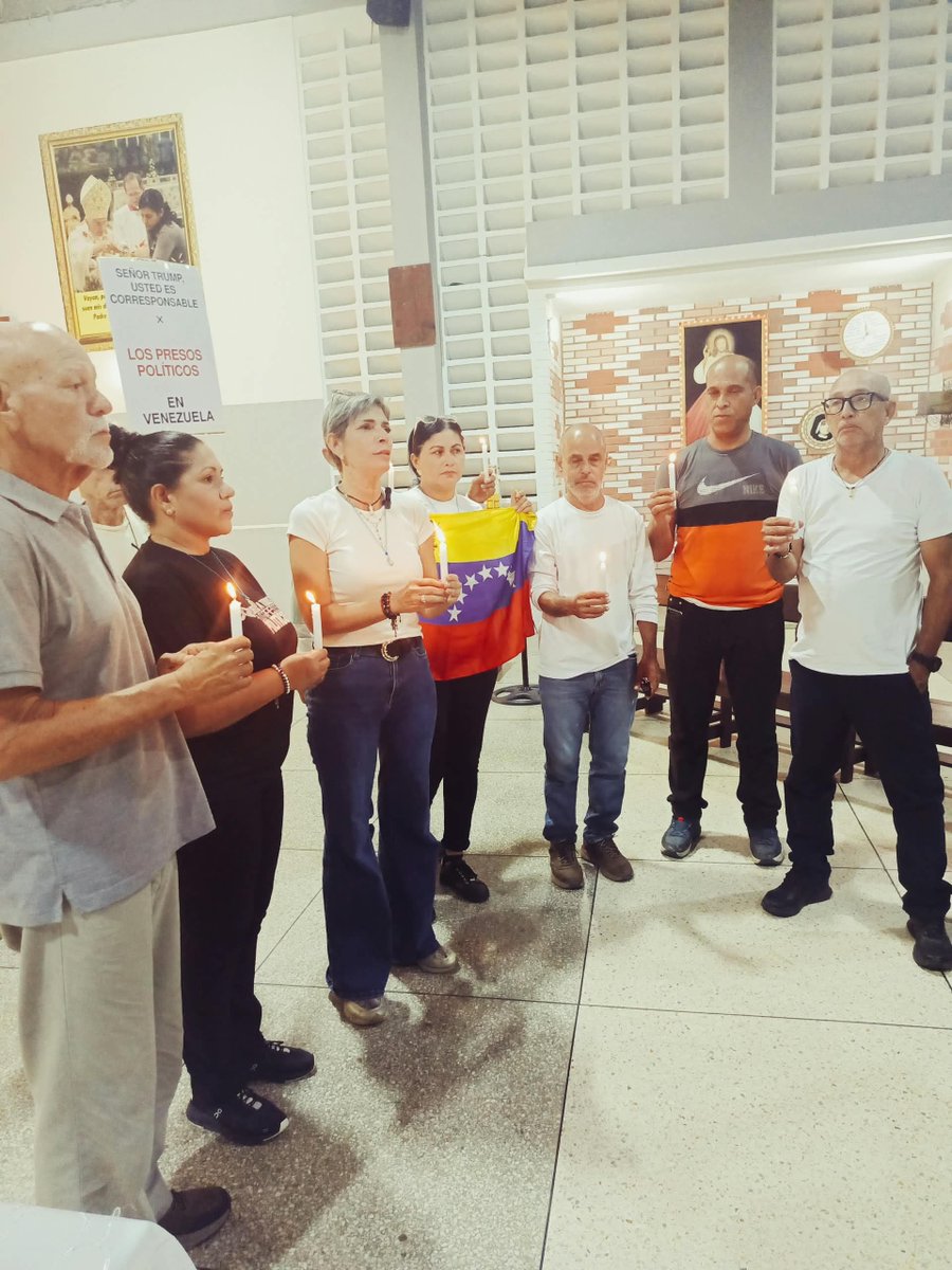 VenteSucre's tweet photo. 📸 Sucre: pensar distinto y defender la libertad de un país no es delito. 

¡Exigimos libertad para todos los presos políticos! 

#QueSeanTodos https://t.co/oNcH6F9zwY