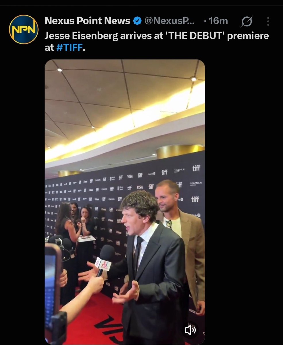 DarkKnightsFan's tweet photo. So Lex Luthor is at #TIFF26
Wonder if he meets up with Zack ๐ https://t.co/nAWfFMFmsq