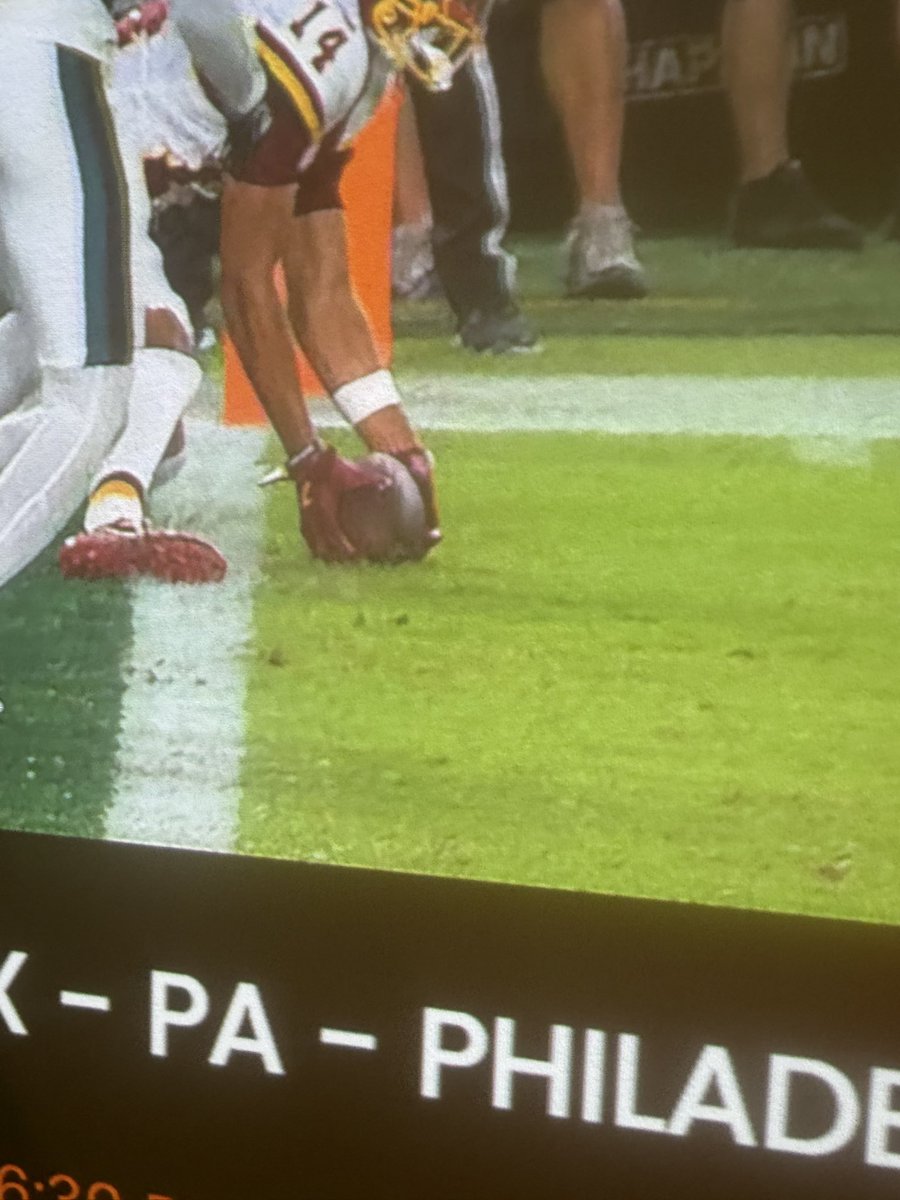 AAmaro87's tweet photo. I’ve never seen that ever in my life ..this is not a catch https://t.co/SgQUKcguFg