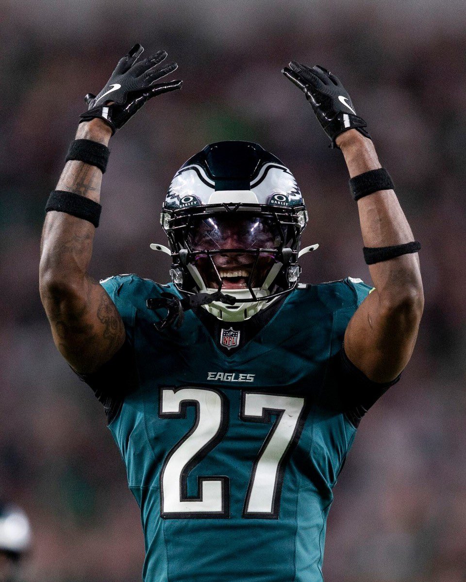 QuinyonClamps's tweet photo. QUINYONAMO BAY IS OPEN FOR BUSSINESS, WELCOME BACK TERRY 

- 0 Catches allowed 
- 0TDS 
- 1 stinky performance from “Scary Terry” https://t.co/vV7IDtn7rH