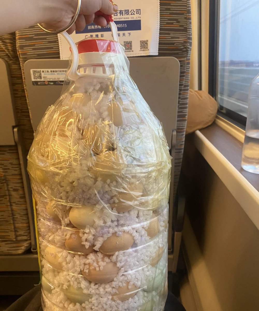 LatarshaSiah's tweet photo. Stocking up for cozy weeknight meals! Fresh organic veggies, free-range eggs u0026 whole-grain bread just hit my cart – perfect for healthy, easy dinners. https://t.co/2CHfdrTXsW