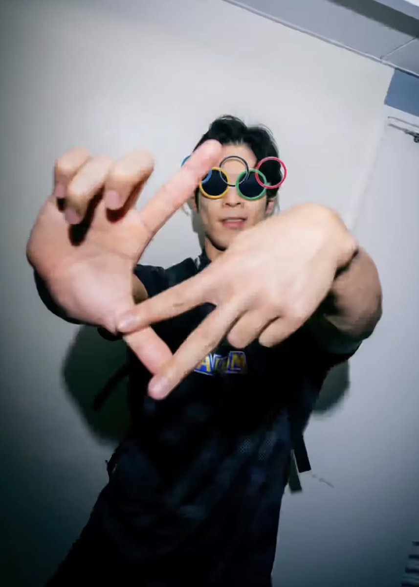 kumadimple's tweet photo. coolest ever https://t.co/c8UYxpDBZA