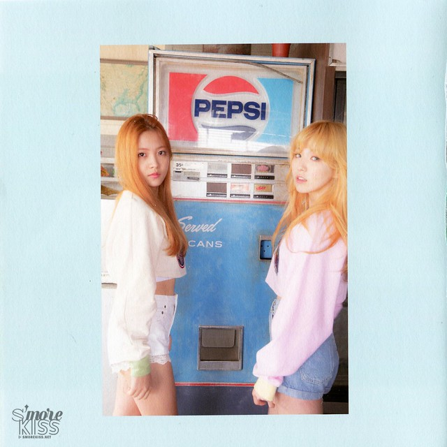 earlykpopjpop's tweet photo. Red Velvet 'Ice Cream Cake' concept photos (2015) https://t.co/ZJaQNlFgPT