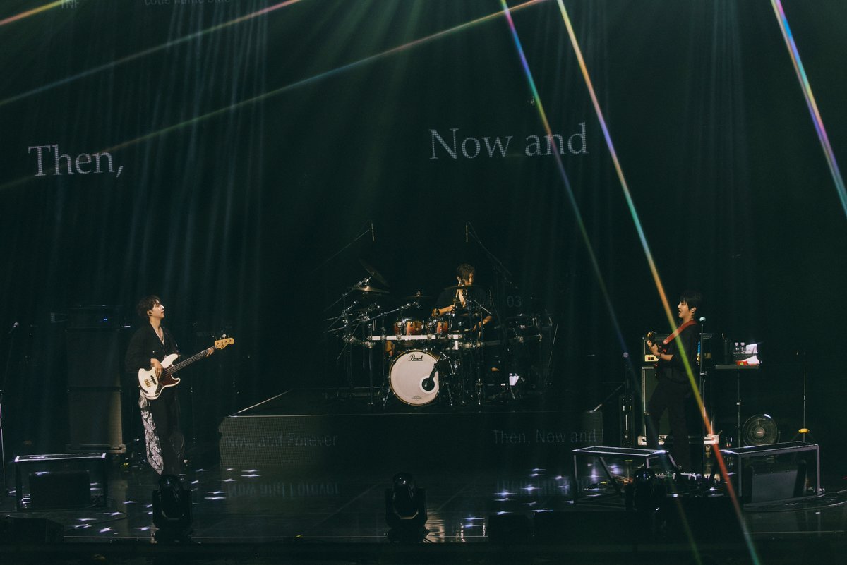 kbsworld_enter's tweet photo. 씨엔블루, 부산 앙코르 콘서트 ‘3LOGY’ 성료.. 내년 2월 KSPO DOME 첫 입성 깜짝 발표

데뷔 17년 만에 처음으로 ‘꿈의 장소’ KSPO DOME 간다.. 무한 ‘에바뛰’ 천국

씨엔블루, 2027년 KSPO DOME서 ‘에바뛰’ 열기 잇는다.. 현실 잊는 몰입감 예고

[사진=FNC엔터테인먼트]

#씨엔블루 #CNBLUE https://t.co/cZv17LTPQy