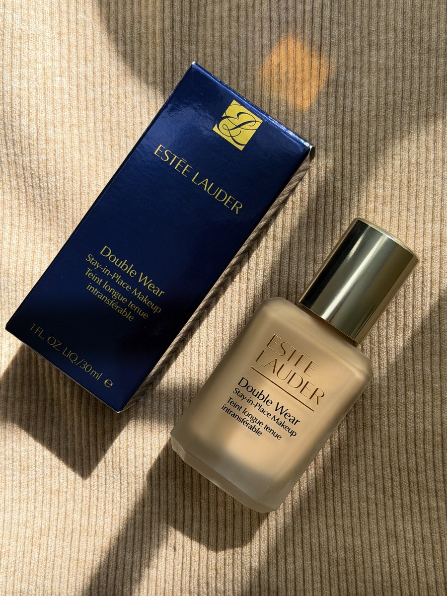 BoothGiova24829's tweet photo. A perfect foundation from @esteelauder for days when I want a little more coverage in my base. @communityxseen https://t.co/DnWmRATHra