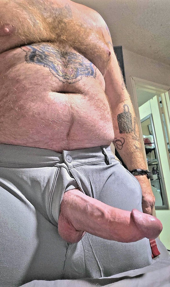 BWCdad72's tweet photo. Cunnie stretcher. Hard &amp; RAW! 💪🏻 https://t.co/Qacn0ZpOVh