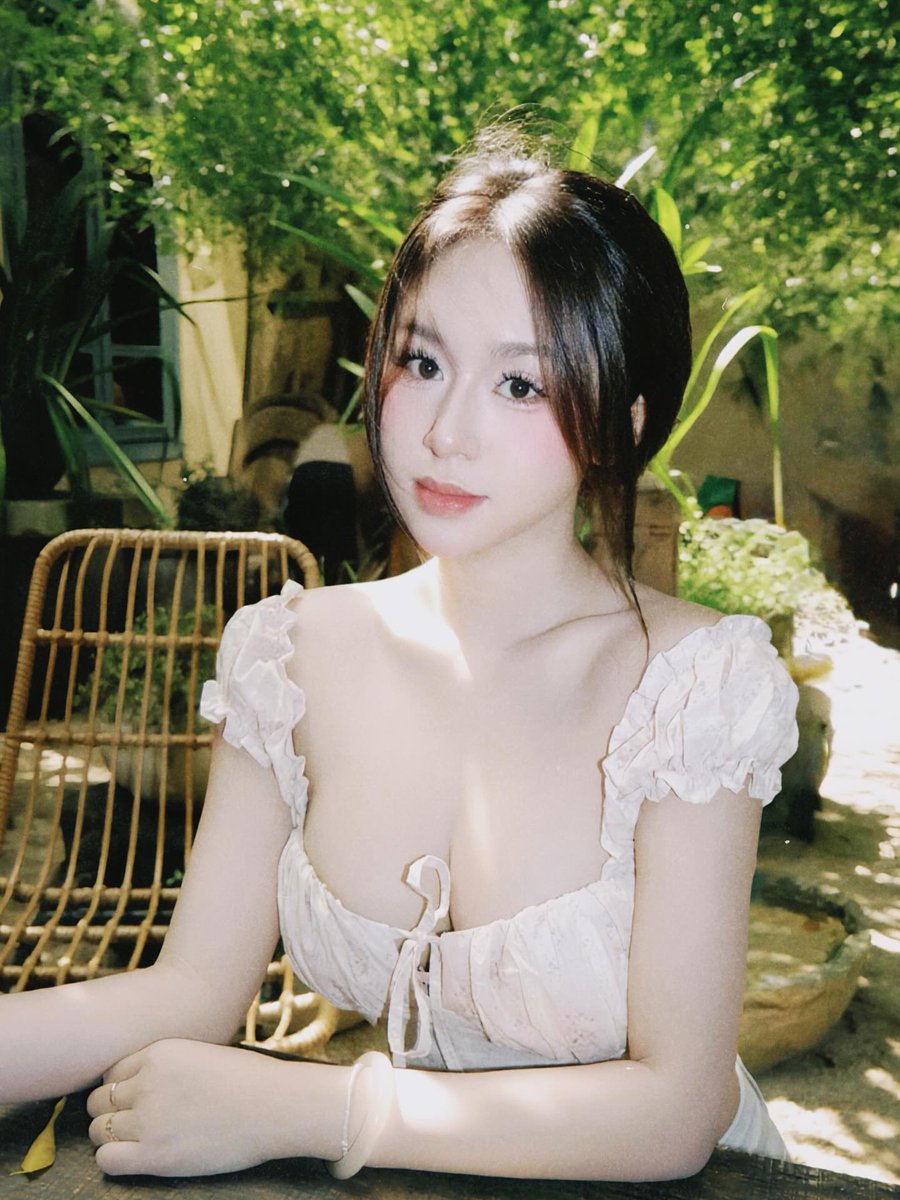 ValeneJackeejb's tweet photo. Top of the morning! 🚀 You should know that no matter what yesterday was, today is a fresh start. 🌼
HGnUPCn https://t.co/XKD7R9npdI