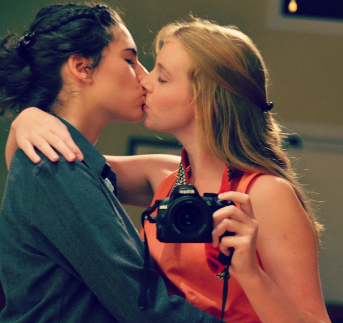 MalcolmRobmscl's tweet photo. Love Is Love #Lesbian #LGBTQ #Lesbo #WLW #LesbianKissing #Selfie #Sapphic #Lesbo https://t.co/ghrJPG2geu