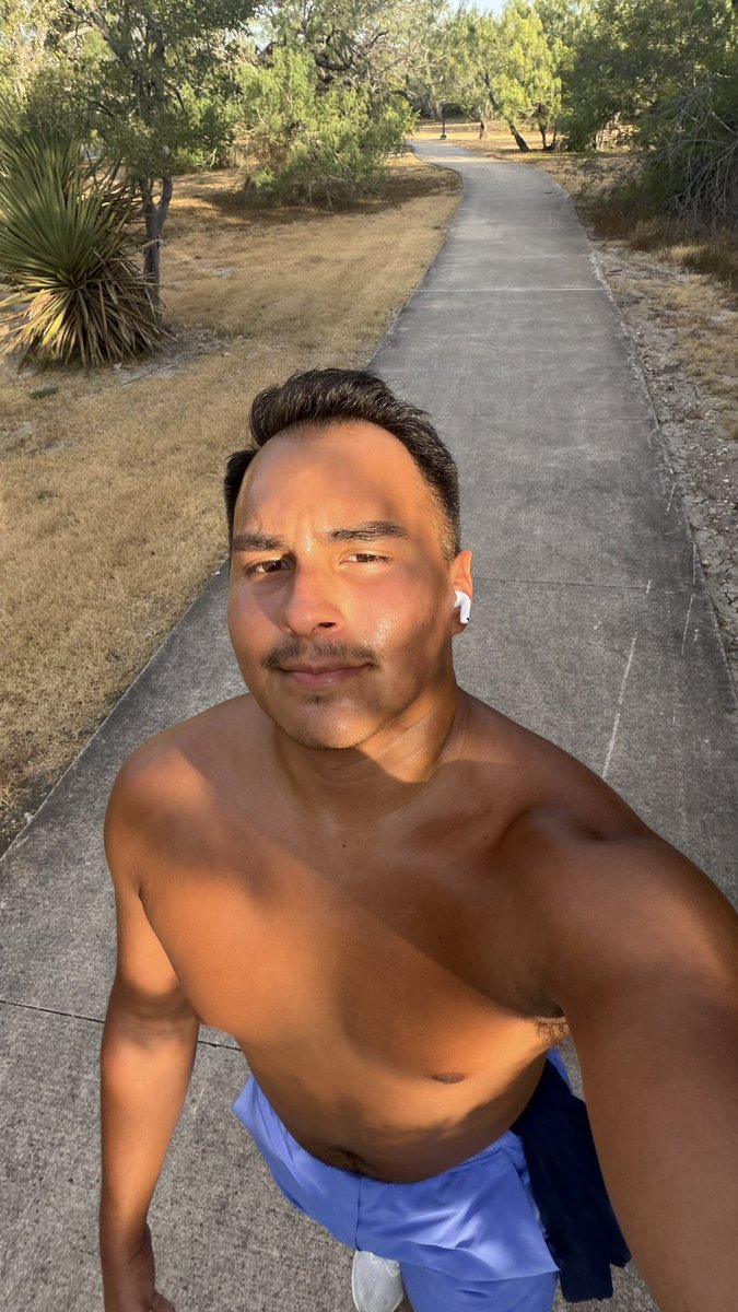 StephonRamos's tweet photo. a run + heat = wet https://t.co/Pjobknn3DX