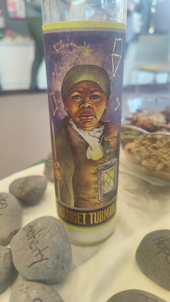 Prettylights__'s tweet photo. Harriet Tubman- The Valient Navigator https://t.co/KKimDXbFSA