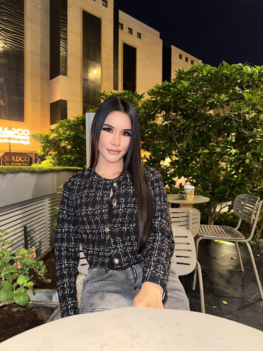 gracdeur's tweet photo. #ladyboy_jeddah #jeddah_ladyboy #ladyboy_both_in_jeddah https://t.co/2gGRcHb37P