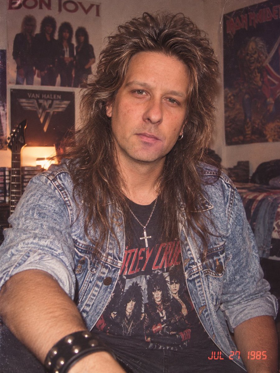 BennyJayX's tweet photo. If I met my mrs in the 80’s!!!!
😋 😘 🥰 💝

#aigenerated #80s #bennyjay #hotstuff #borninthe80sraisedinthe90s https://t.co/1vqoJkjUf6