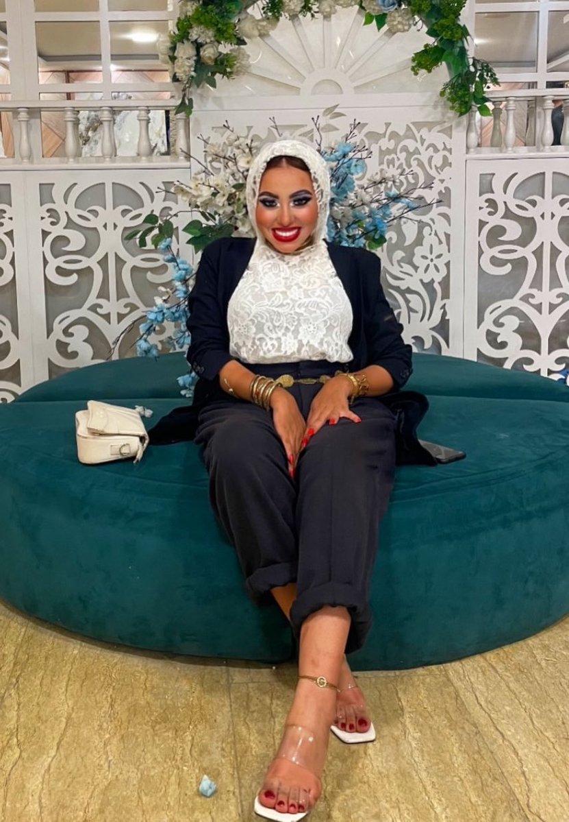 hijabislover1's tweet photo. انزل تح�� رجليها و الحس يا عرص المحجبات 🥵🥵💦 https://t.co/JSXrK9kGU5