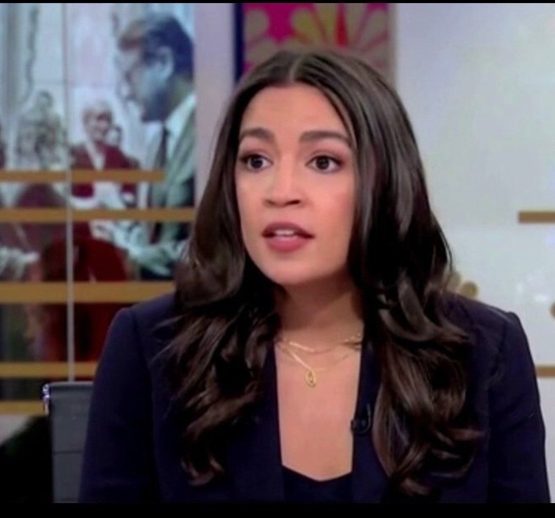 IvankTrumprl's tweet photo. Who else thinks AOC is a complete and total shit-bag!? https://t.co/8Z8FlB3LL1