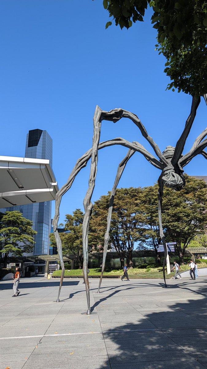 YuuSHAKE2's tweet photo. 青空すぎる https://t.co/7t3rzUjh4m