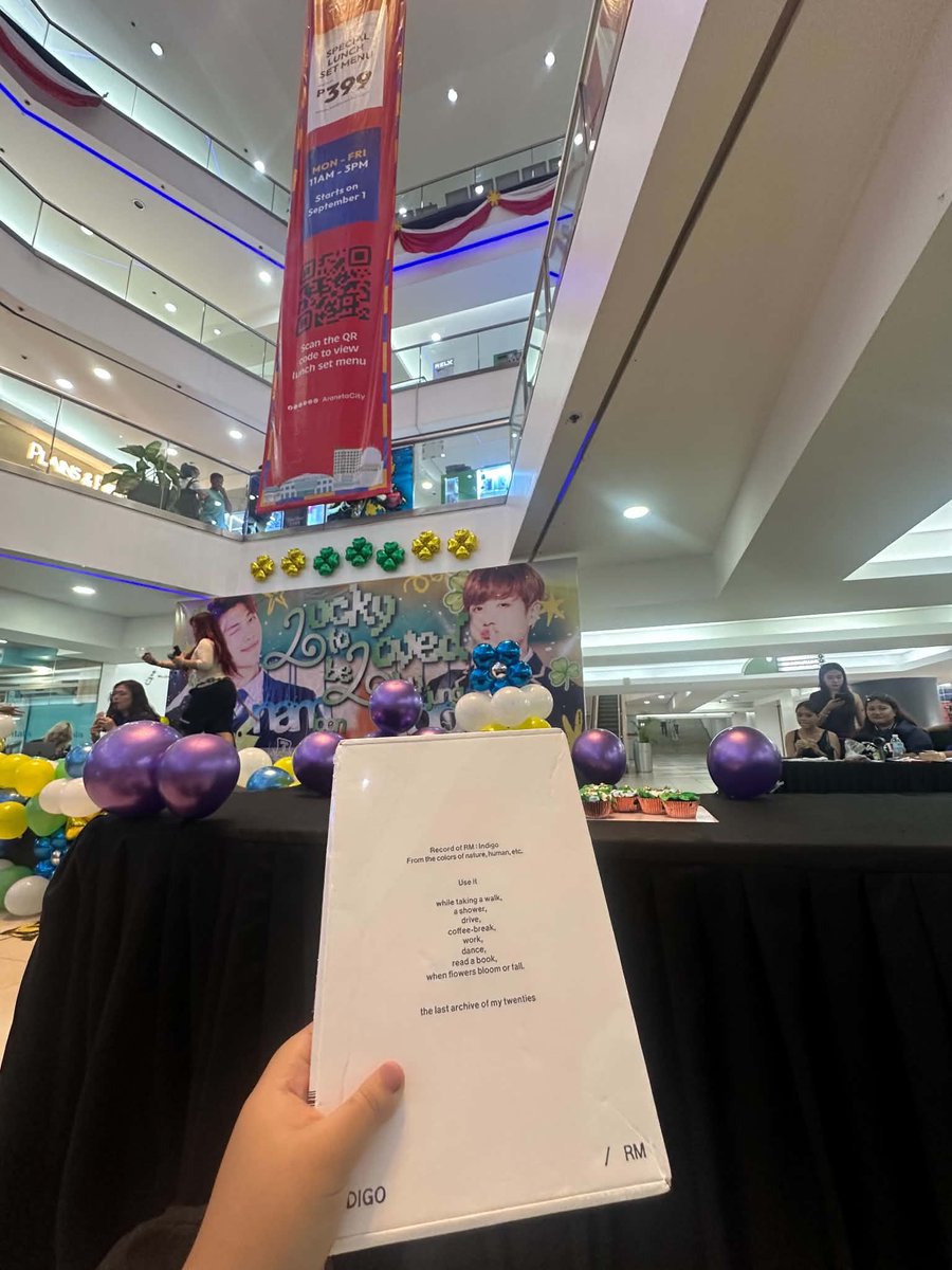 eikivenj's tweet photo. @jiuberrynice its also my first time na sumali sa mga games dahil before, ako lang mag isa, and now may kasama na ako nakaka join n me sa mga palaro🥹✨first time ko din manalo sa raffle sa event and sealed album pa ng Indigo😭😭 Thankk you po talaga !! I'm so shocked tlga that timeee https://t.co/GdOwfIDiPK