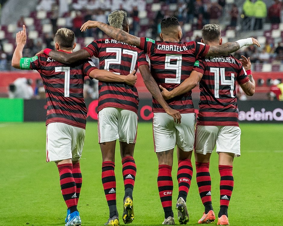 lg_castello97's tweet photo. Lima, Guayaquil e tantos outros palcos pelo o mundo. Os 4 super-heróis da minha vida. Cada um à sua maneira. Quando a sirene tocava e o Flamengo entrava em apuros, era a hora que vestiam a capa e nos socorria. https://t.co/ZxO92FuuBZ
