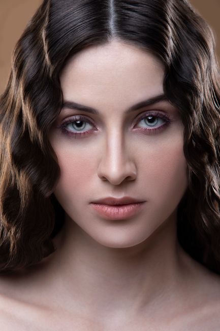 DianRayes's tweet photo. النور الذي الحياة الليل هو يحمي في لحظة صمت. meridith onukogu https://t.co/6IoKosKRs1