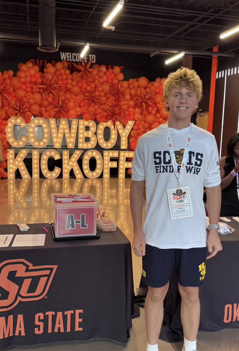 HallAllison2030's tweet photo. Thank you @CowboyFB for having me out. Amazing facilities and great win. Go Pokes! @__CoachMorris @rajesh_murti @EthanRusso_OSU @CoachEdwardsWR @2LiveCraig @Nikolai_Ehler @OKStateRivals https://t.co/4Hcbku6PsX