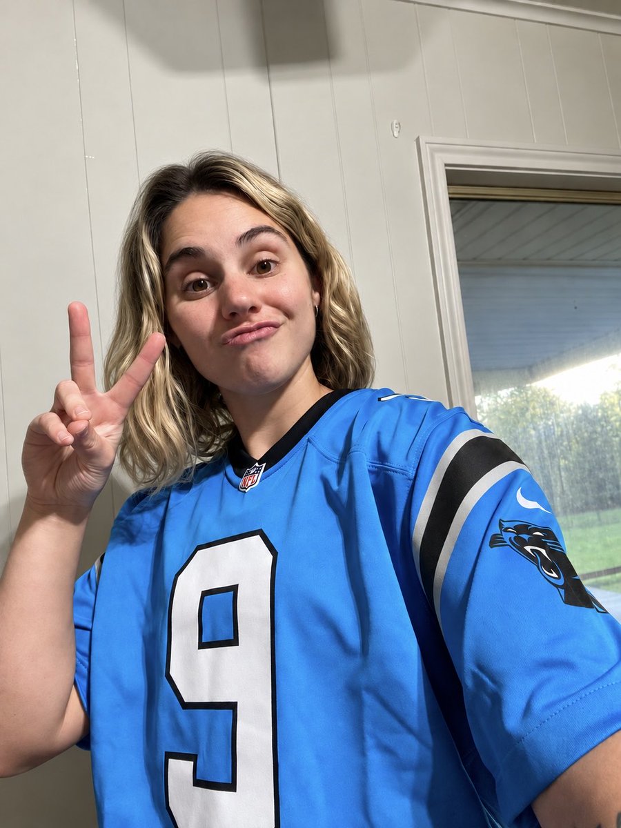 TRGirlJess's tweet photo. 1st picture of me on my new account! Despite the lost, still was a great game to watch. We will get them next time! Glad @Panthers football is back! #KeepPounding https://t.co/H36hOJ5K3B